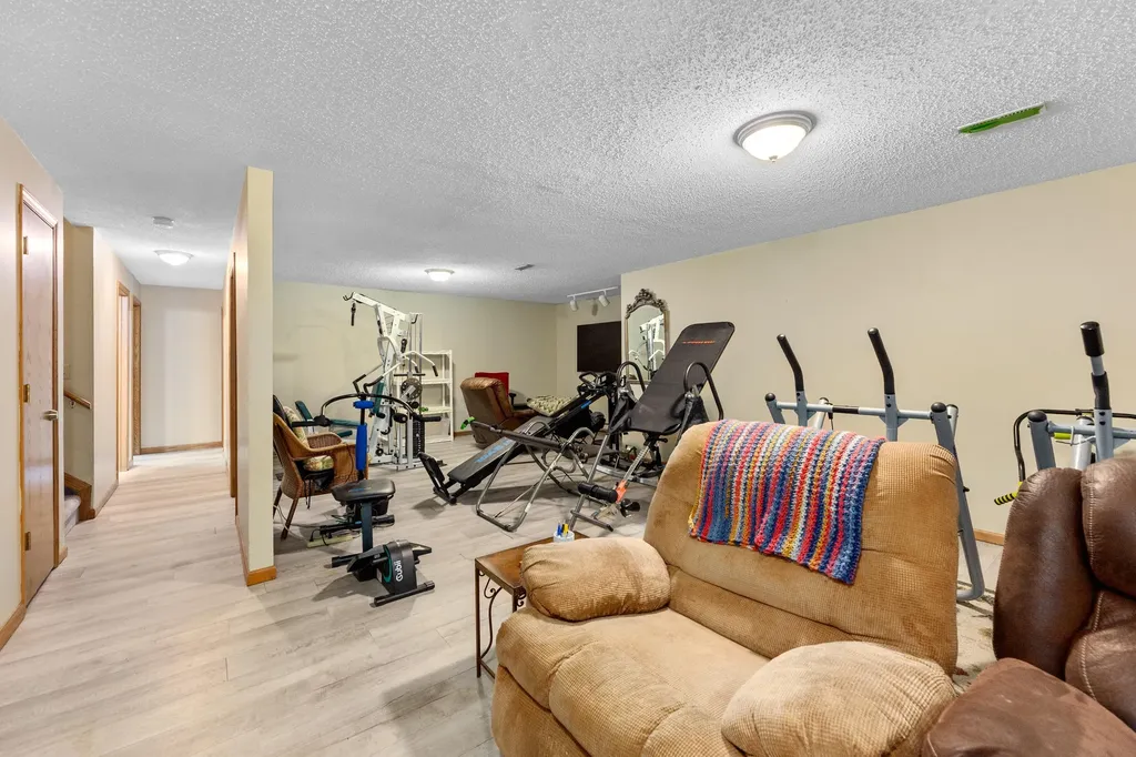204 S Crosswood Lane Derby KS 67037