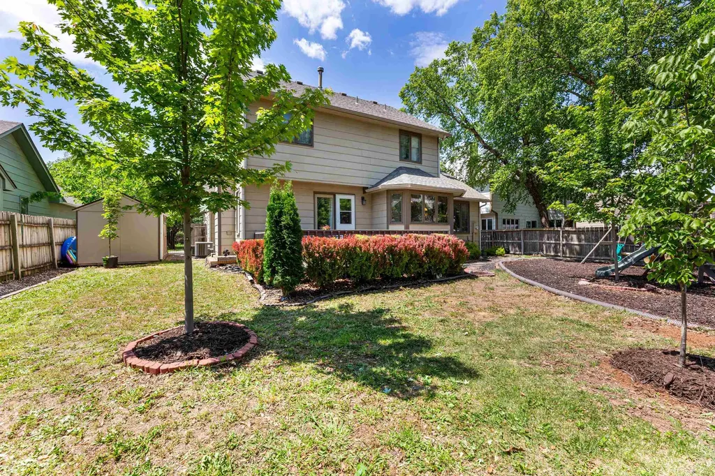 204 S Crosswood Lane Derby KS 67037