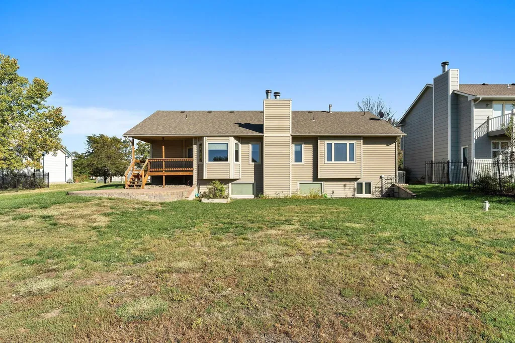 829 N Cedar Park Street Wichita KS 67235