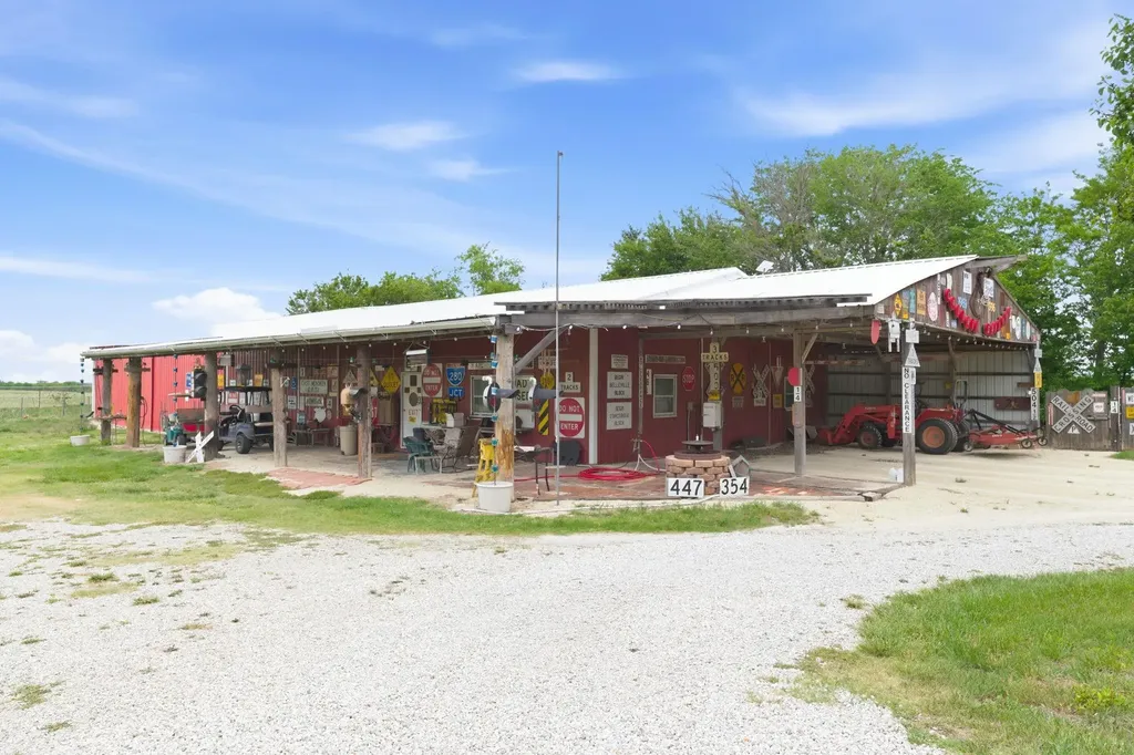 4604 E Us Highway Newton KS 67114
