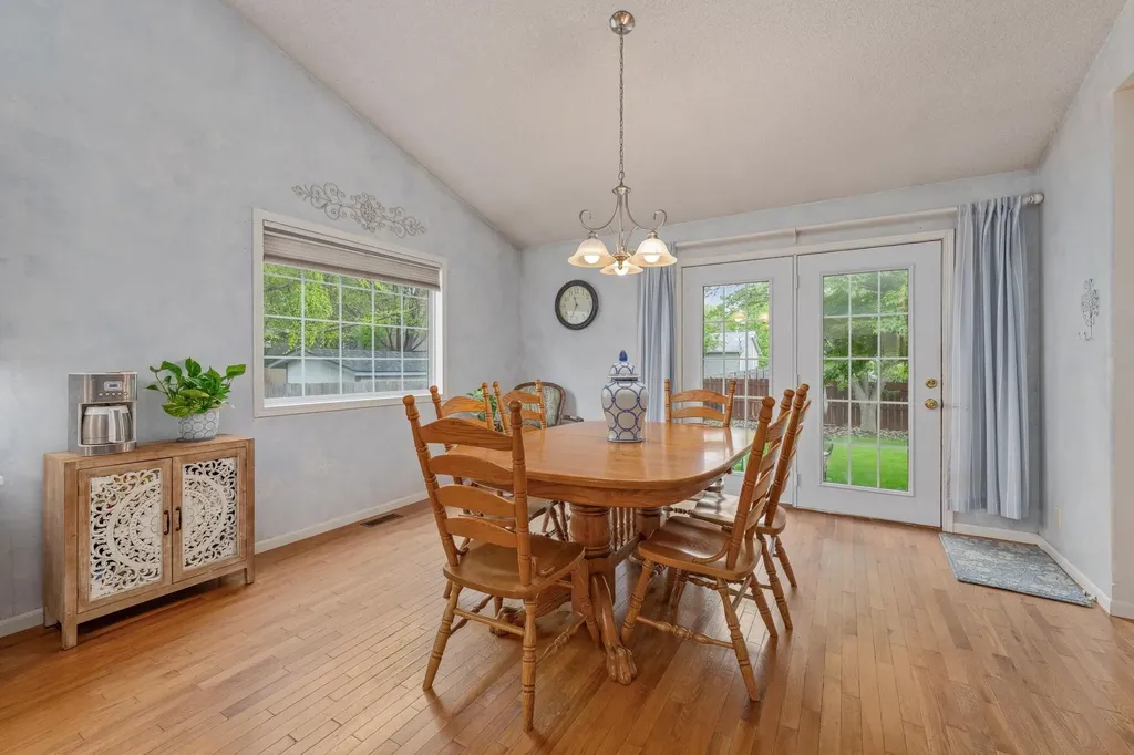 1907 S Crestline Avenue Wichita KS 67209