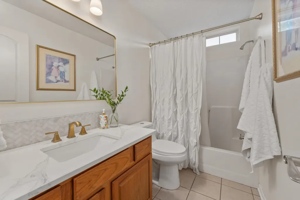 1907 S Crestline Avenue Wichita KS 67209