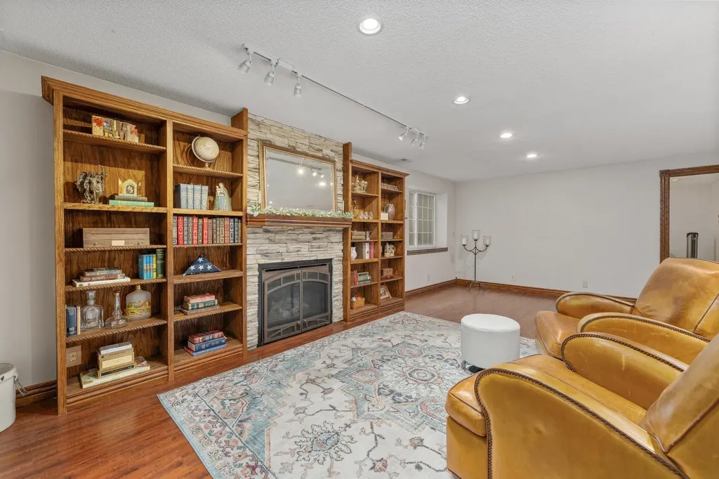 1907 S Crestline Avenue Wichita KS 67209