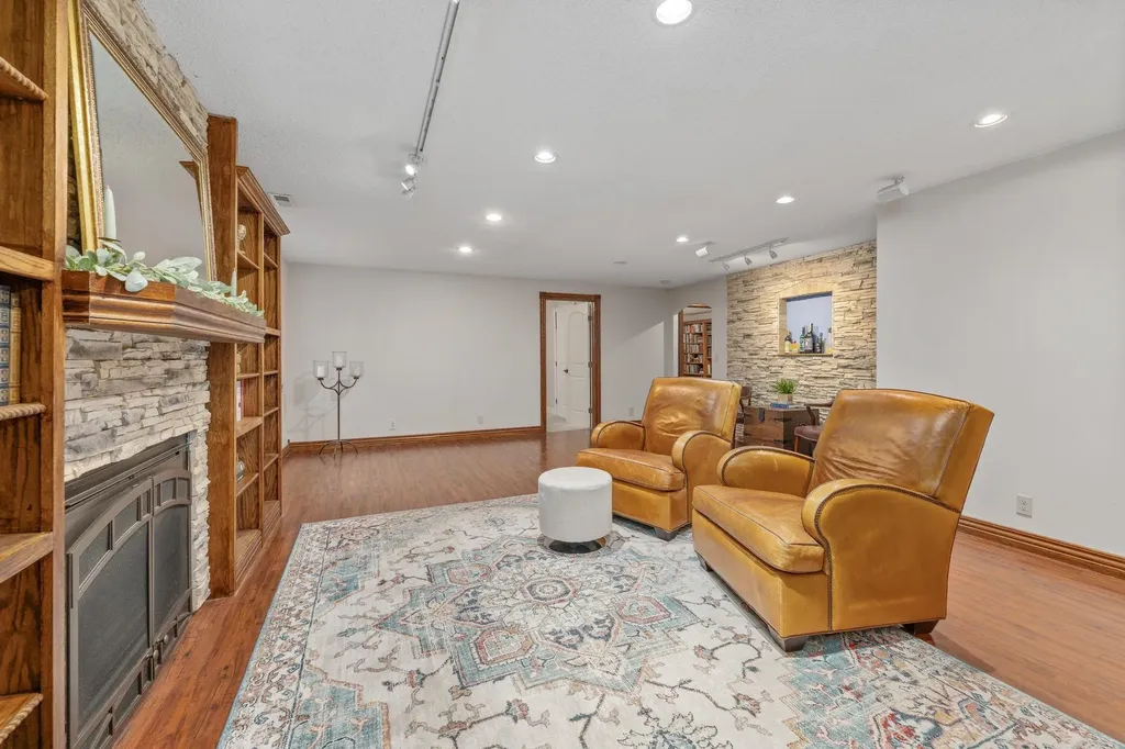 1907 S Crestline Avenue Wichita KS 67209