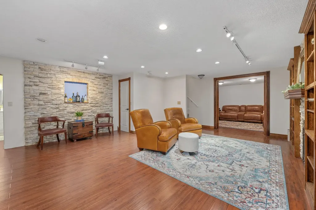 1907 S Crestline Avenue Wichita KS 67209