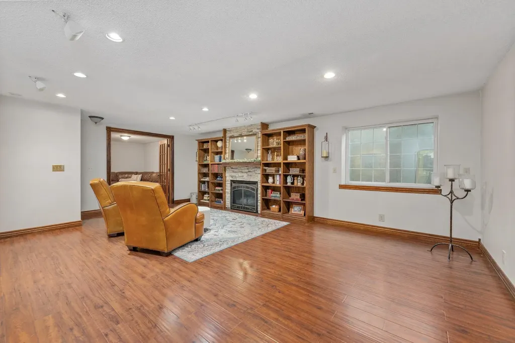 1907 S Crestline Avenue Wichita KS 67209