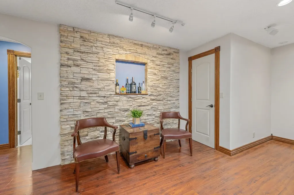 1907 S Crestline Avenue Wichita KS 67209