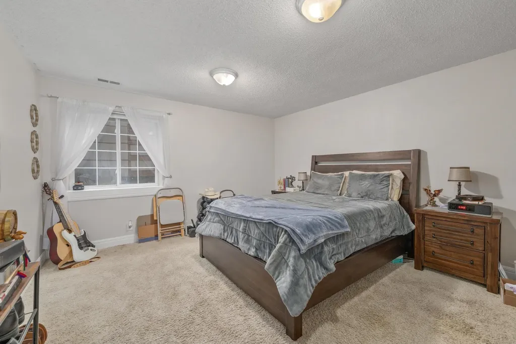 1907 S Crestline Avenue Wichita KS 67209