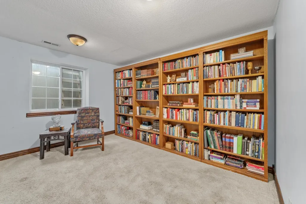 1907 S Crestline Avenue Wichita KS 67209