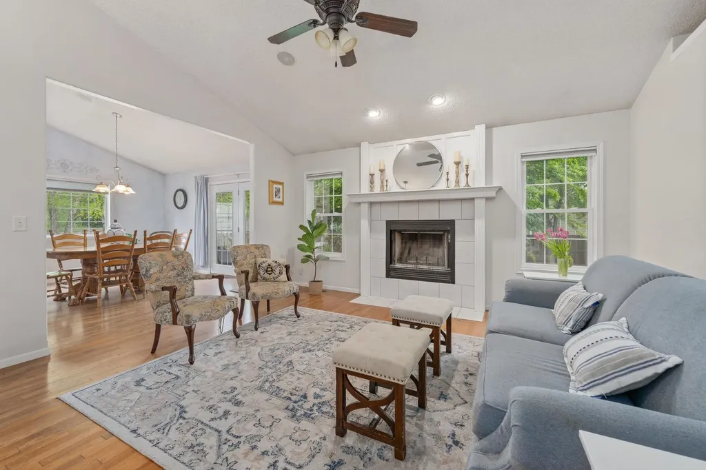 1907 S Crestline Avenue Wichita KS 67209
