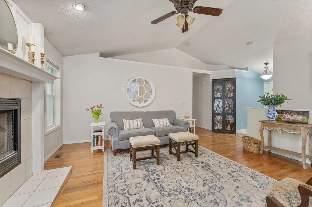 1907 S Crestline Avenue Wichita KS 67209