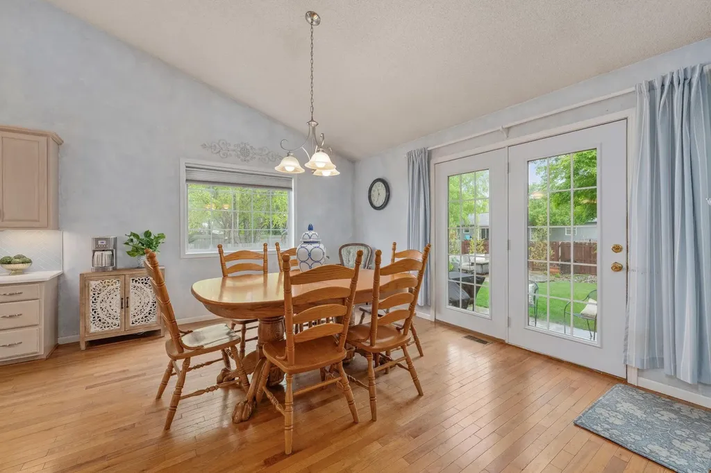 1907 S Crestline Avenue Wichita KS 67209