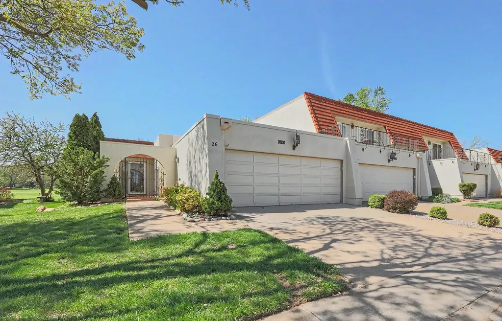 26 E Via Roma Wichita KS 67230