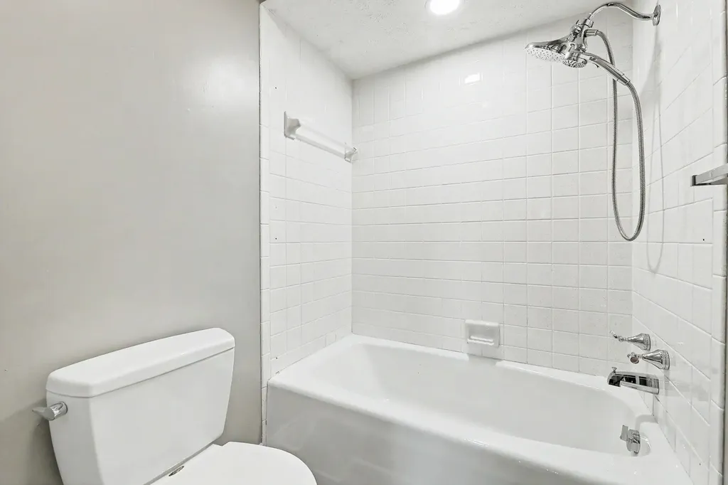 26 E Via Roma Wichita KS 67230