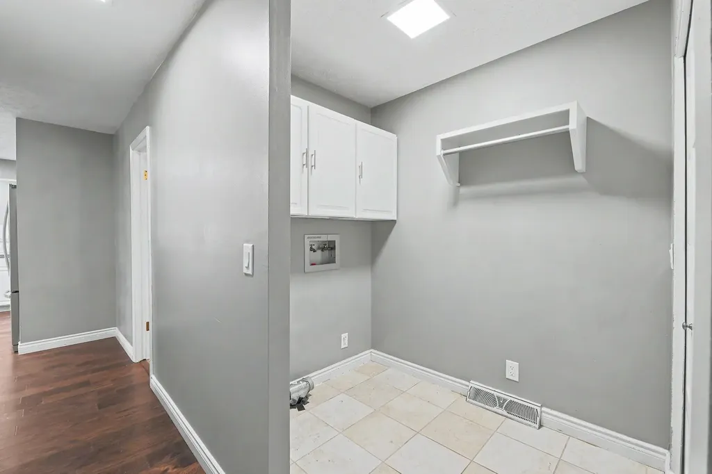 26 E Via Roma Wichita KS 67230