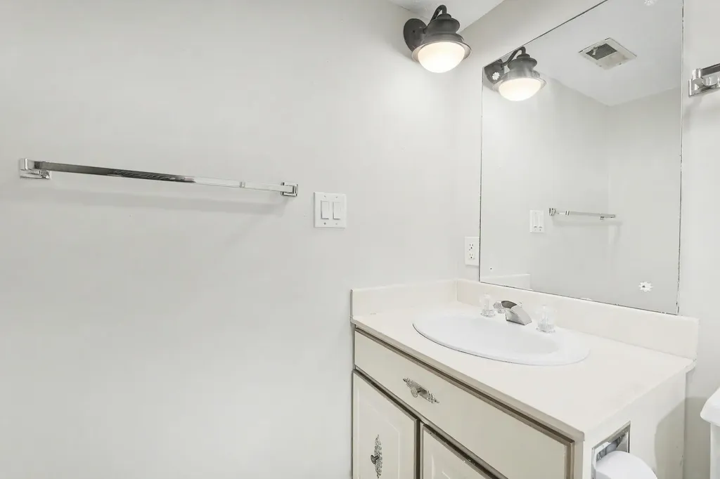 26 E Via Roma Wichita KS 67230