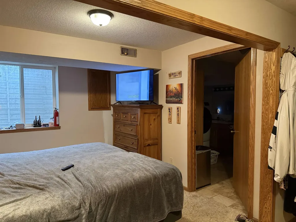 9460 W 79th Street S Clearwater KS 67026