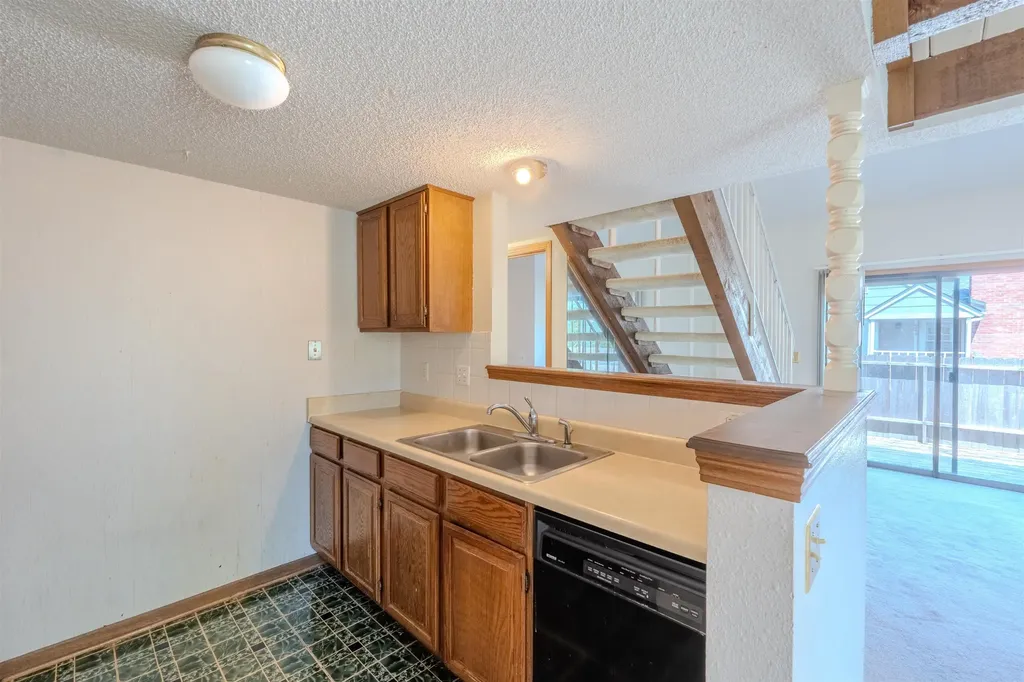 1717 S Cypress Street Wichita KS 67207