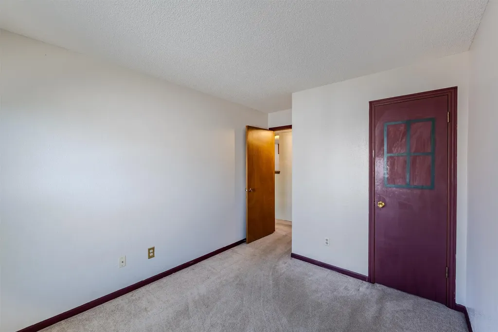1717 S Cypress Street Wichita KS 67207