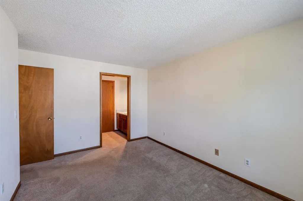 1717 S Cypress Street Wichita KS 67207