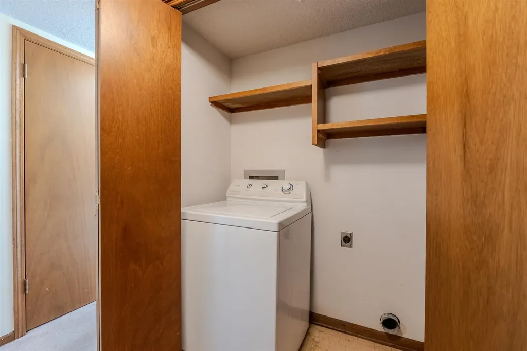 1717 S Cypress Street Wichita KS 67207