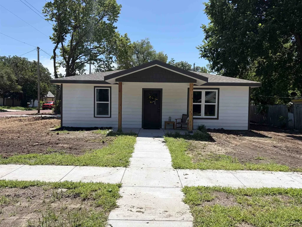 623 E 8th Street Newton KS 67114