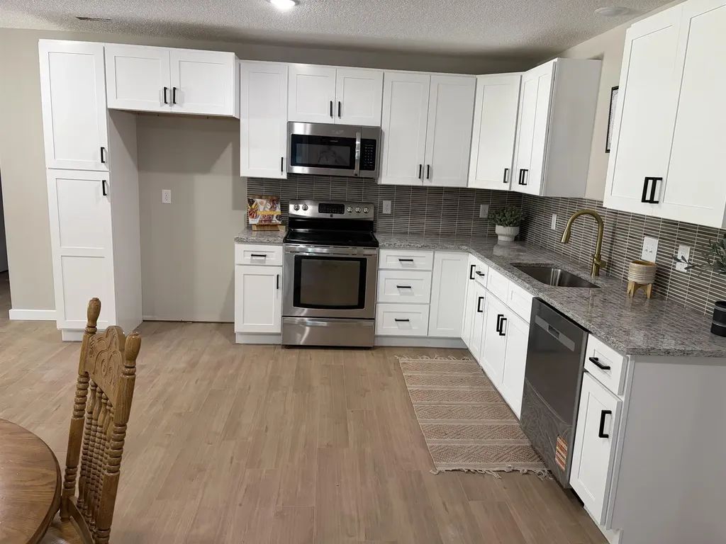 623 E 8th Street Newton KS 67114