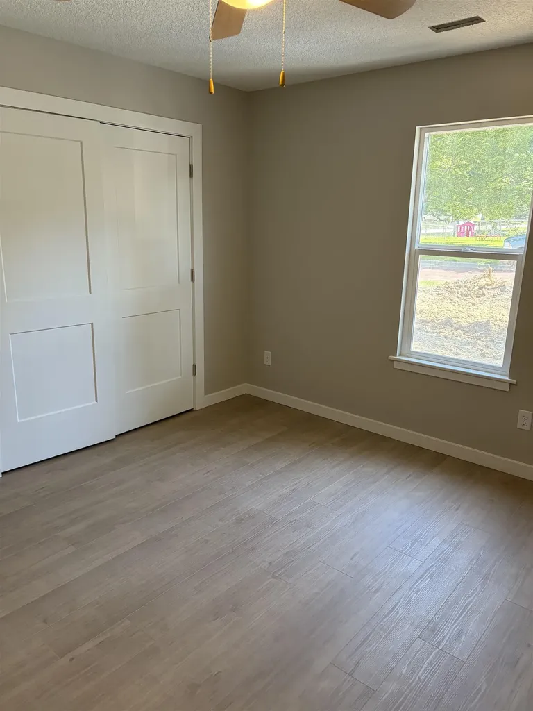 623 E 8th Street Newton KS 67114