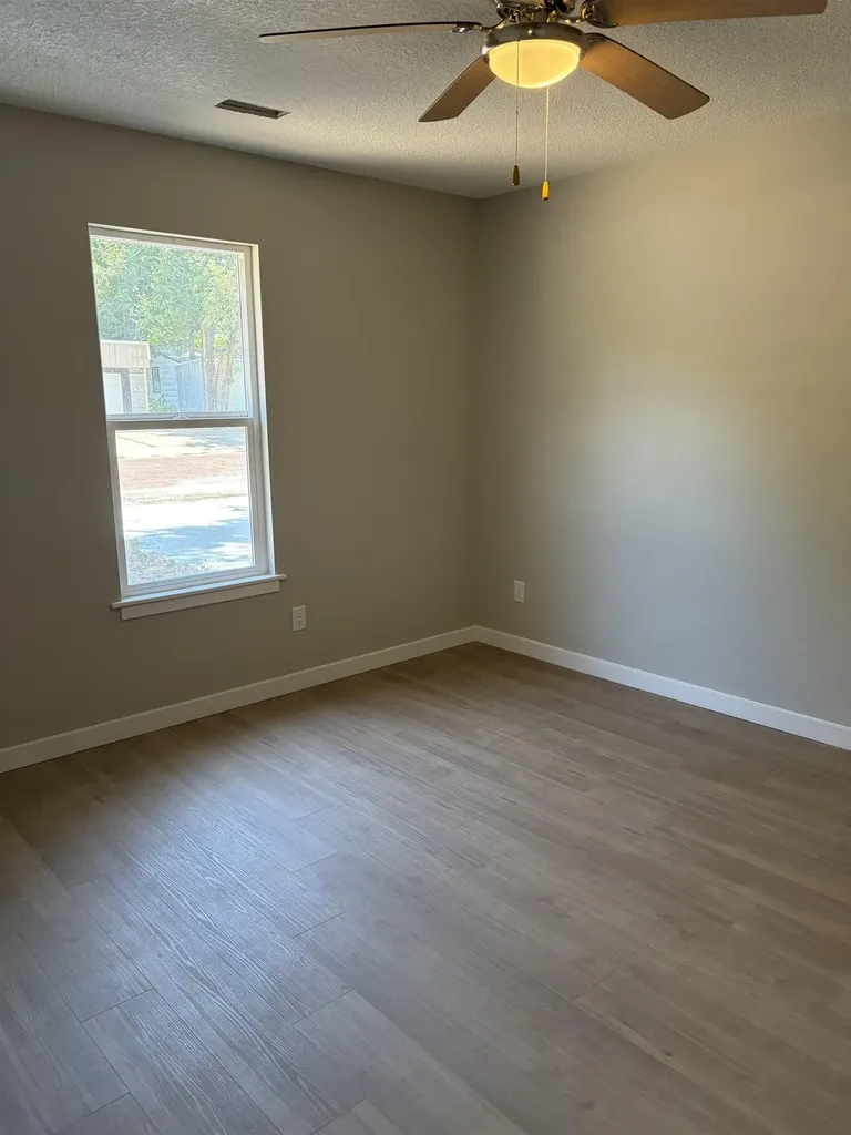623 E 8th Street Newton KS 67114