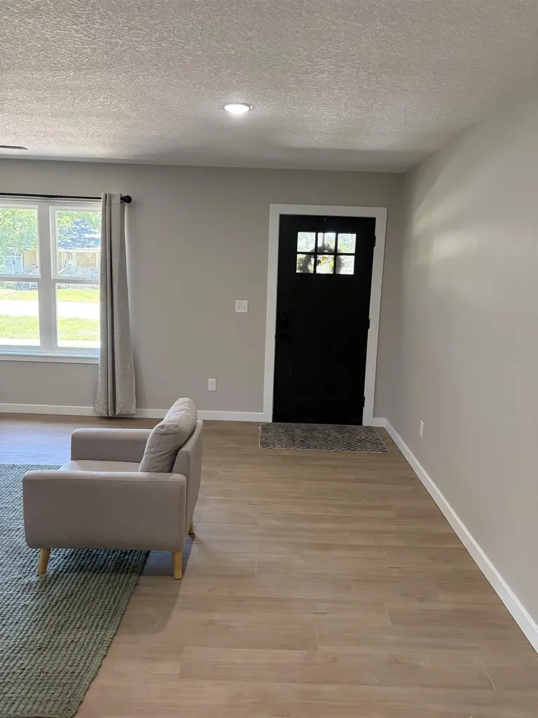 623 E 8th Street Newton KS 67114