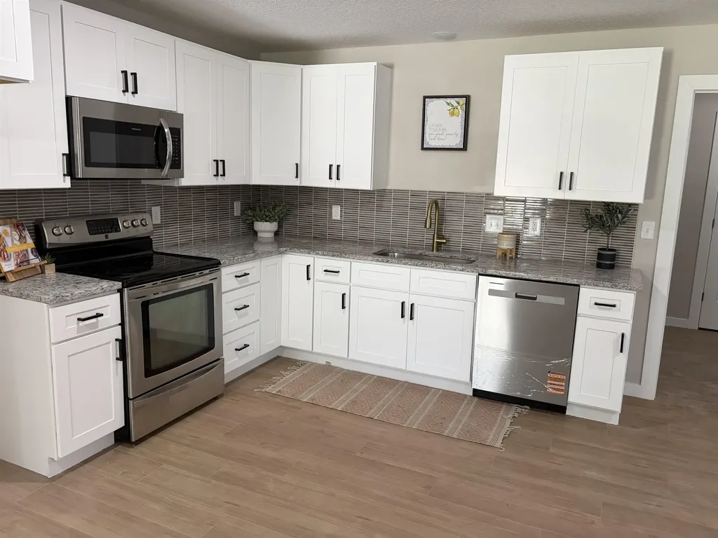 623 E 8th Street Newton KS 67114