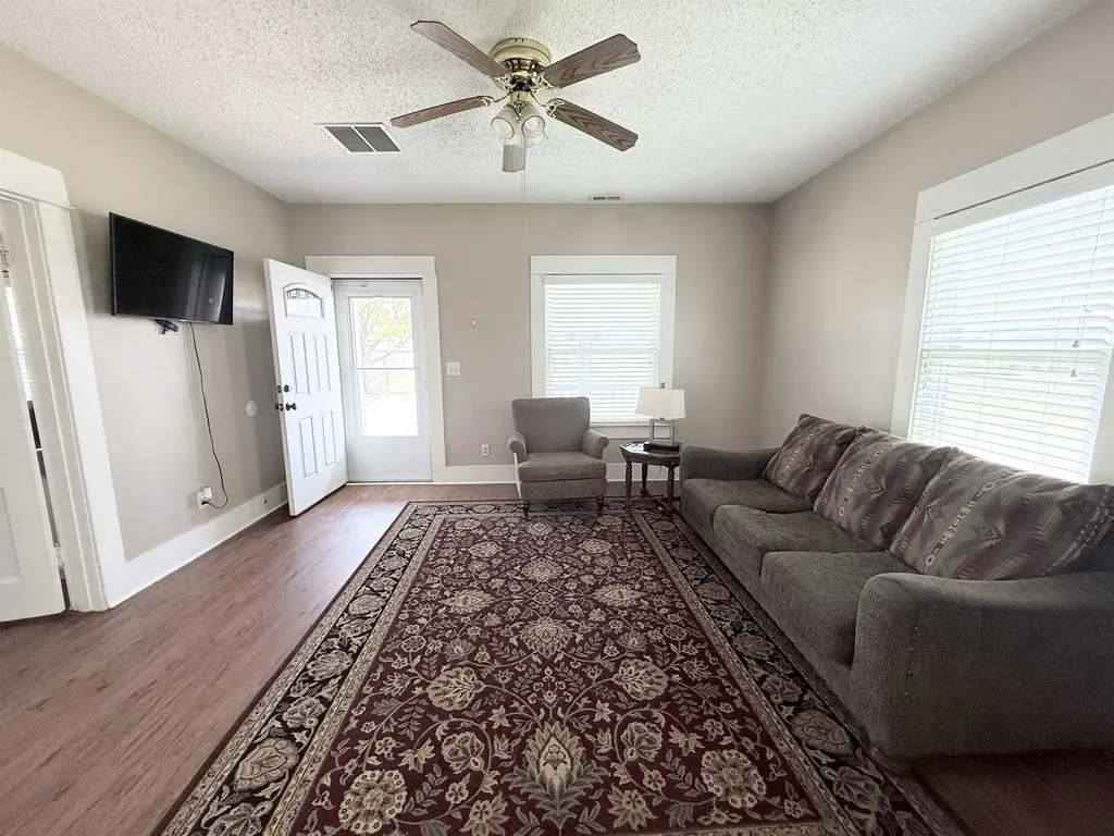 709 Cliff Drive Augusta KS 67010