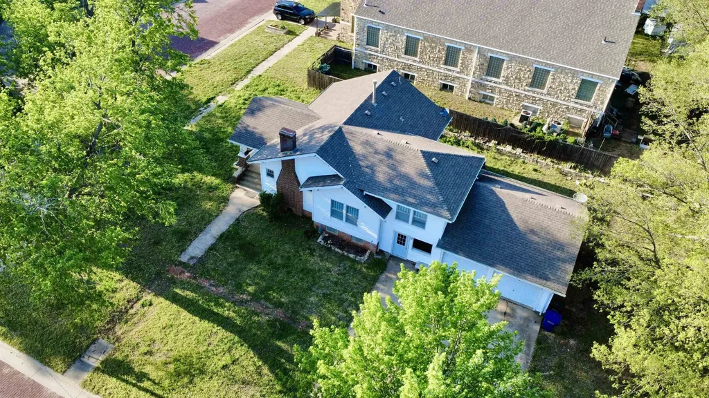 200 E Broadway Avenue Augusta KS 67010