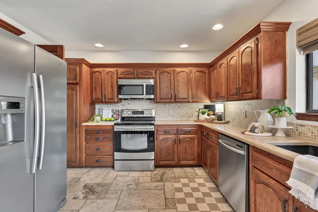 7700 E 13th Street N Wichita KS 67206-1289