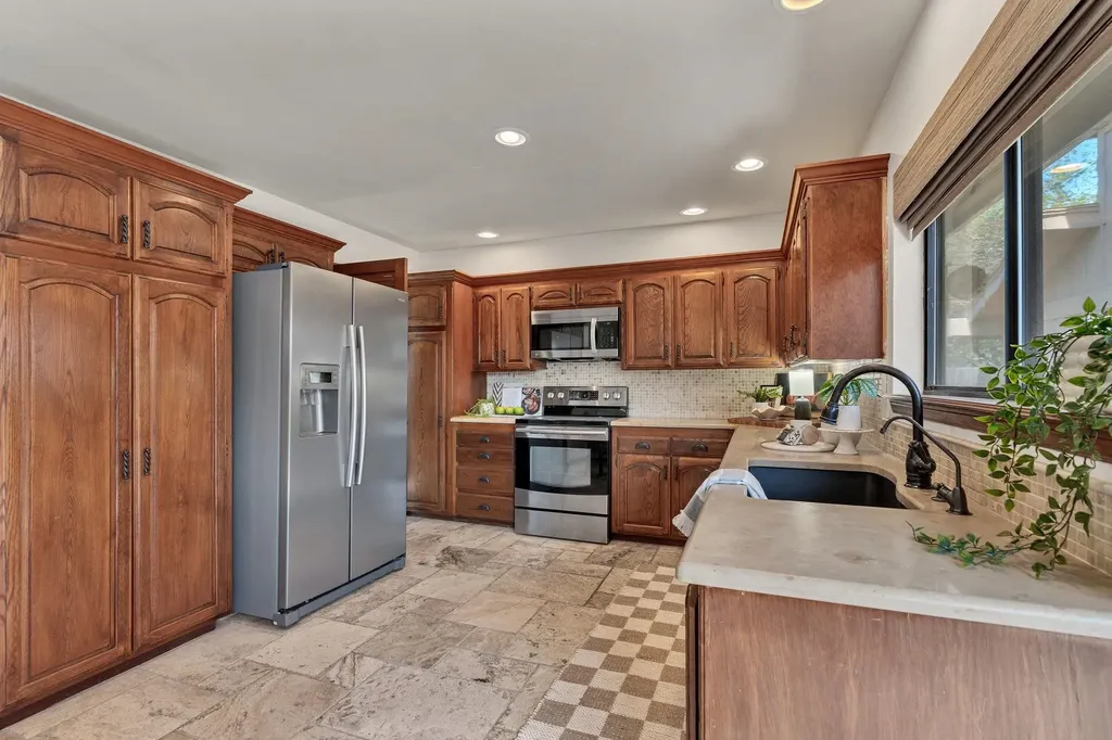 7700 E 13th Street N Wichita KS 67206-1289