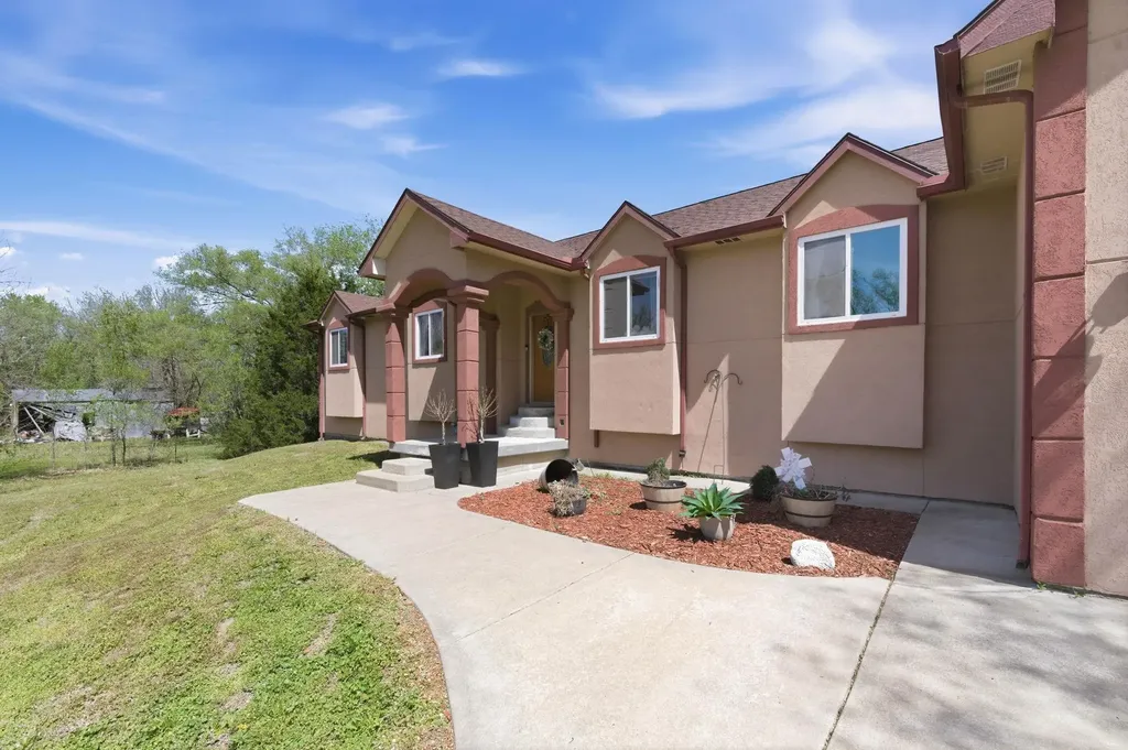 11470 N 151st Street W Sedgwick KS 67135