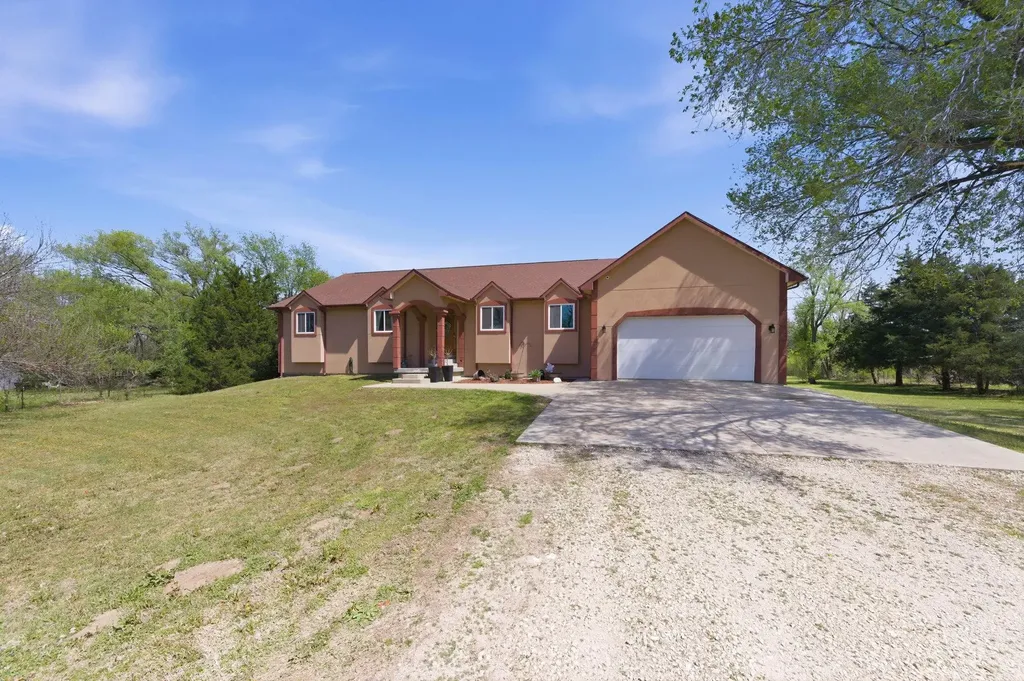 11470 N 151st Street W Sedgwick KS 67135