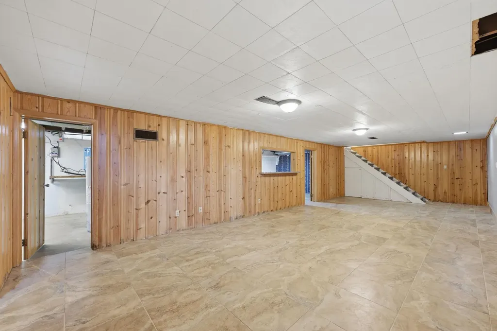 335 N Sherman Street Andale KS 67001