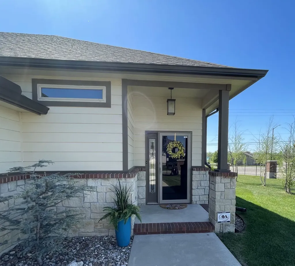 818 N Mccloud Circle Andover KS 67002