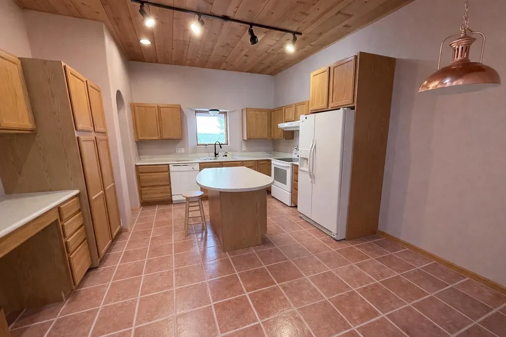 10554 Brenton Court Dodge City KS 67801