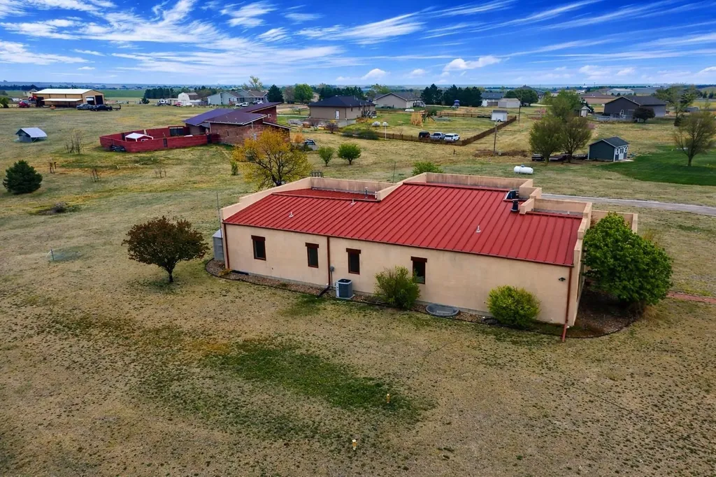 10554 Brenton Court Dodge City KS 67801