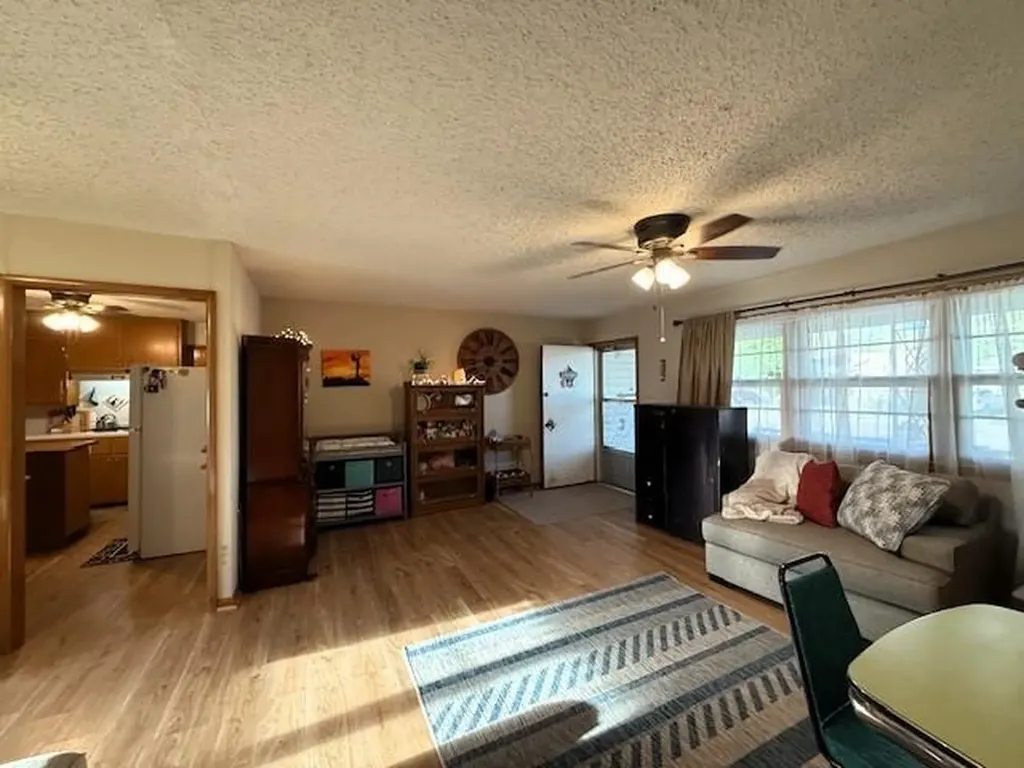 1606 N B Street Wellington KS 67152