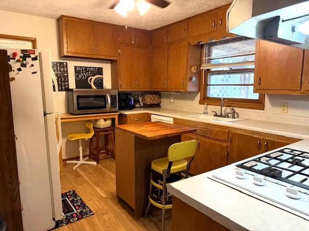 1606 N B Street Wellington KS 67152