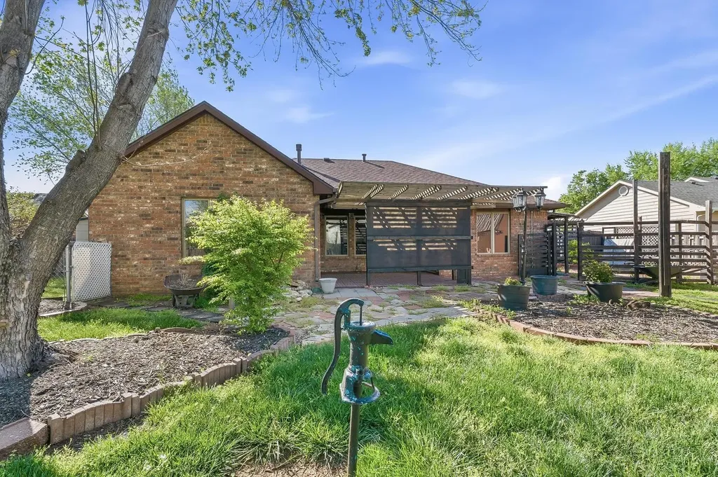 1218 Willowbrook Lane Towanda KS 67144