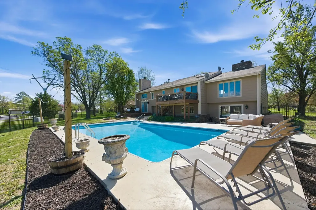 2571 N Greenleaf Court Wichita KS 67226
