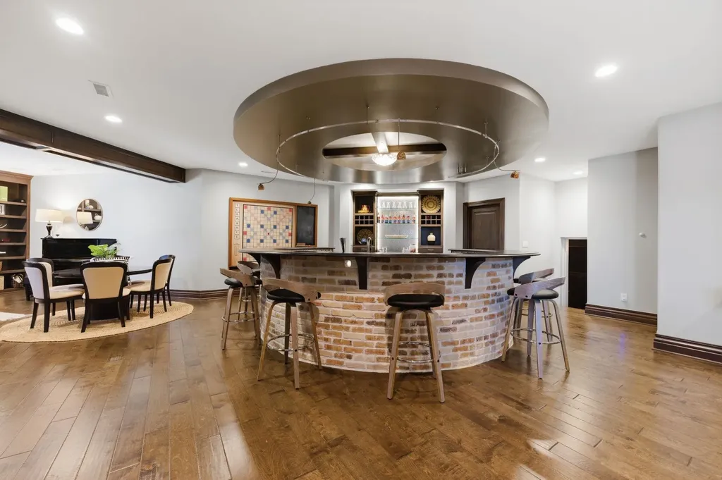 10721 E Crestwood Court Wichita KS 67206