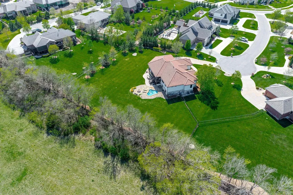 10721 E Crestwood Court Wichita KS 67206