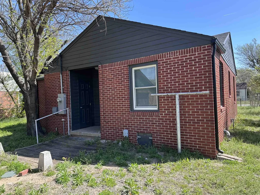 4575 S Walnut Avenue Wichita KS 67217