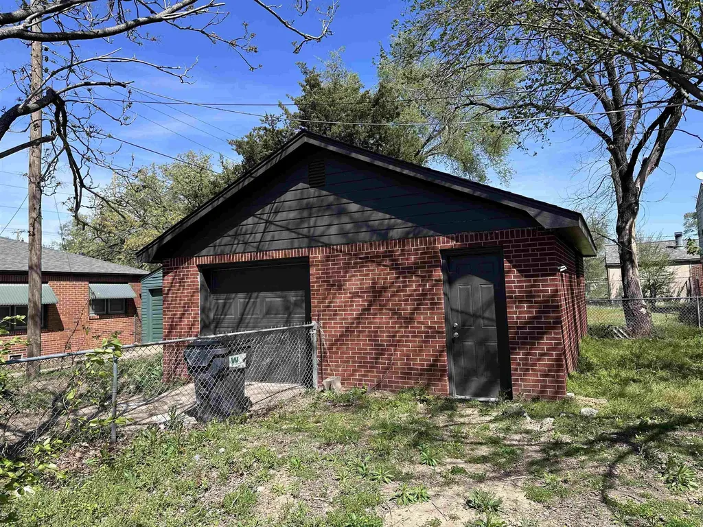 4575 S Walnut Avenue Wichita KS 67217