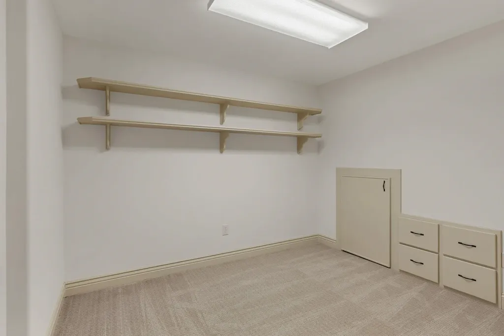 2014 N Paddock Green Court Wichita KS 67206